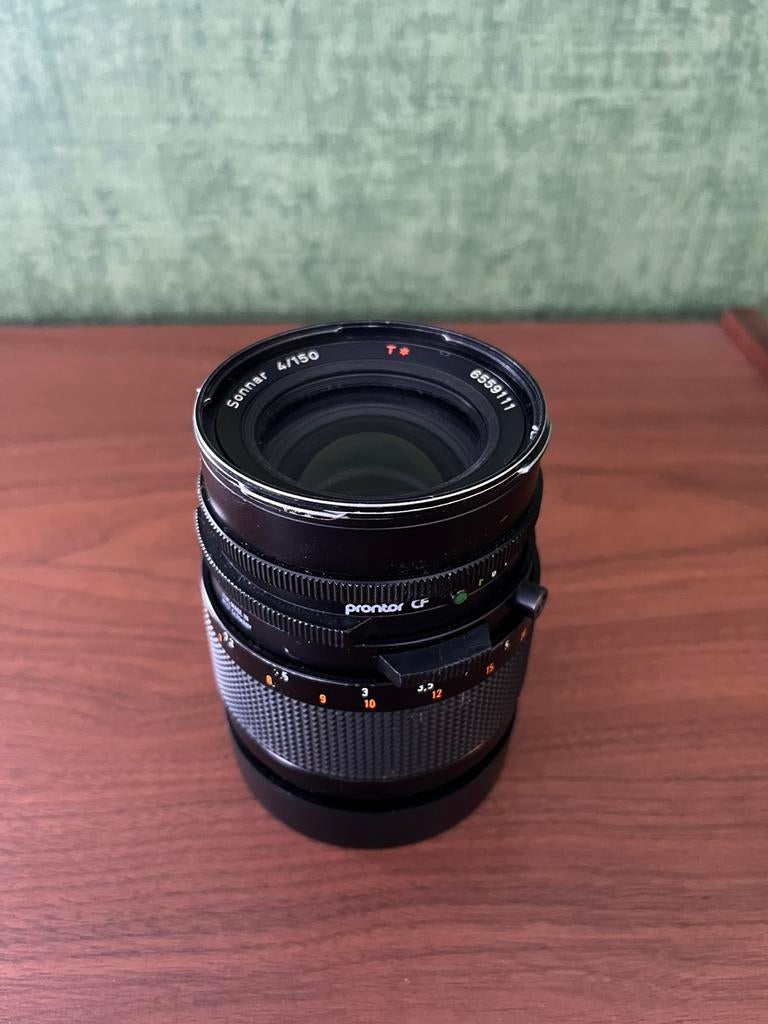 Hasselblad  Carl Zeiss Sonnar 4/150 T* 150 f4 CF, Ophalen of Verzenden, Gebruikt, Telelens