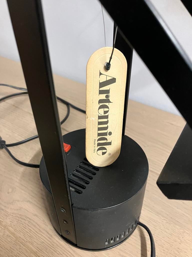 Artemide Tizio bureaulamp - Designicoon, Ophalen, Zo goed als nieuw, Metaal, Minder dan 50 cm