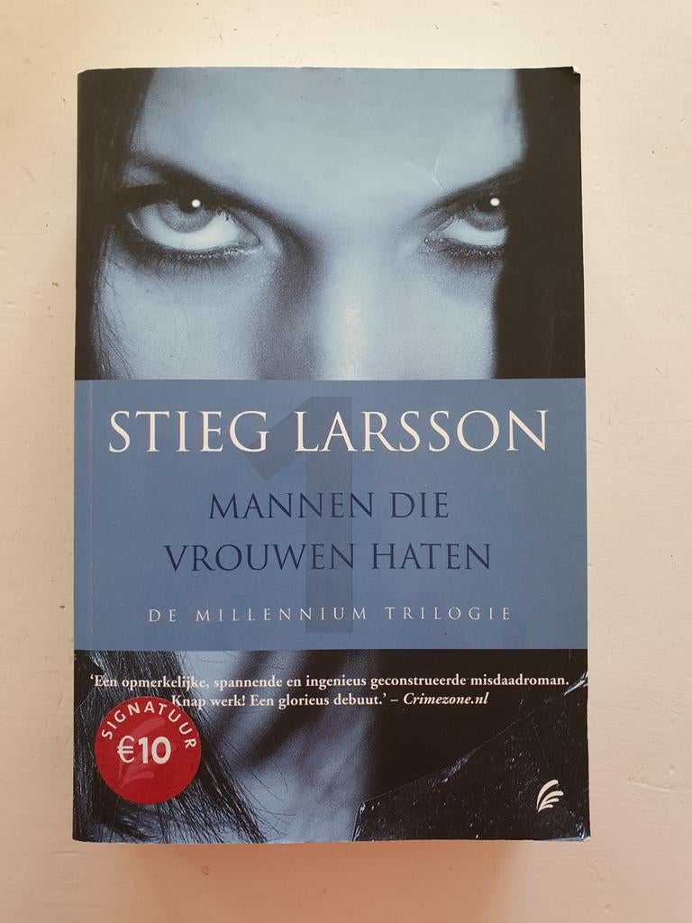 Mannen die vrouwen haten - Stieg Larsson, Ophalen of Verzenden, Gelezen, Stieg Larsson