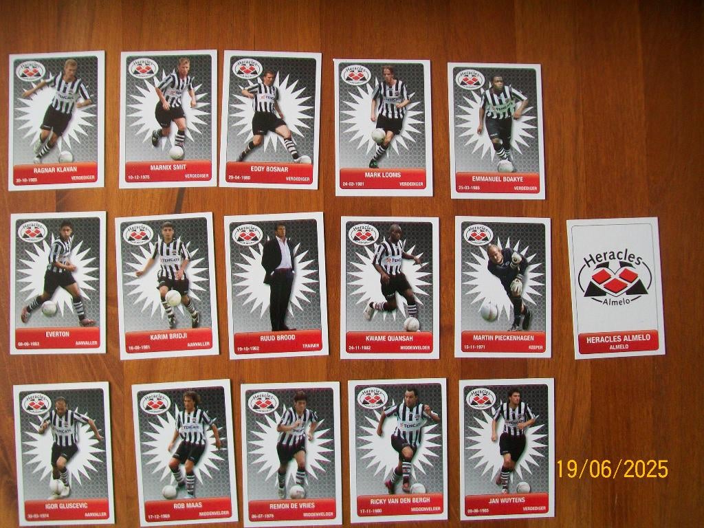 16 Voetbalplaatjes Heracles seizoen 2007 - 2008, Verzenden, Zo goed als nieuw, Overige binnenlandse clubs, Poster, Plaatje of Sticker
