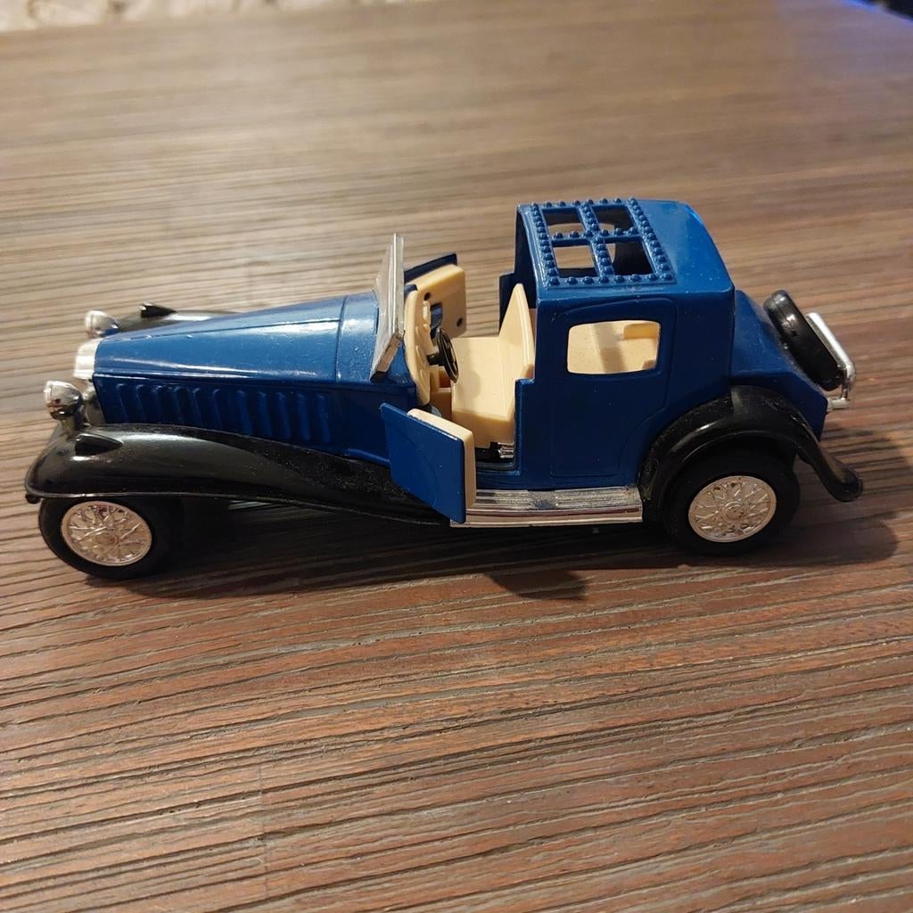 Bugatti Modelauto, Ophalen of Verzenden