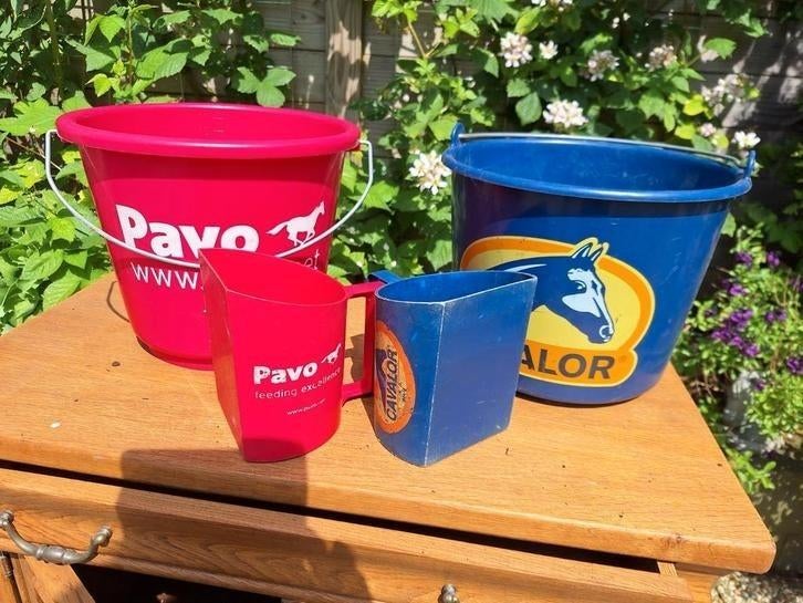 Pavo Cavalor emmer, Ophalen of Verzenden, Zo goed als nieuw, Kunststof, Met handgreep