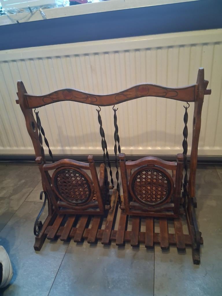 Antieke schommelbank, kinderwagen & poppen, Antiek en Kunst, Ophalen of Verzenden