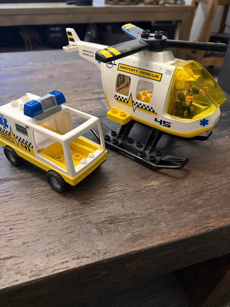 Playmobil Airport Rescue Team, Kinderen en Baby's, Speelgoed | Playmobil, Ophalen of Verzenden, Zo goed als nieuw, Complete set
