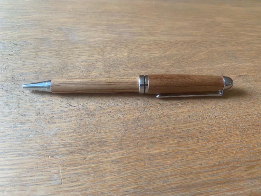 Balpen van olijfhout, navulbaar (nieuw), Ophalen of Verzenden, Nieuw