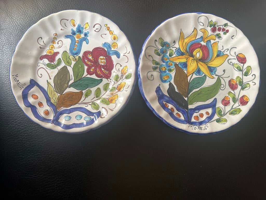 2 Morelli Aardewerk Bordjes - Handbeschilderd, Ophalen of Verzenden