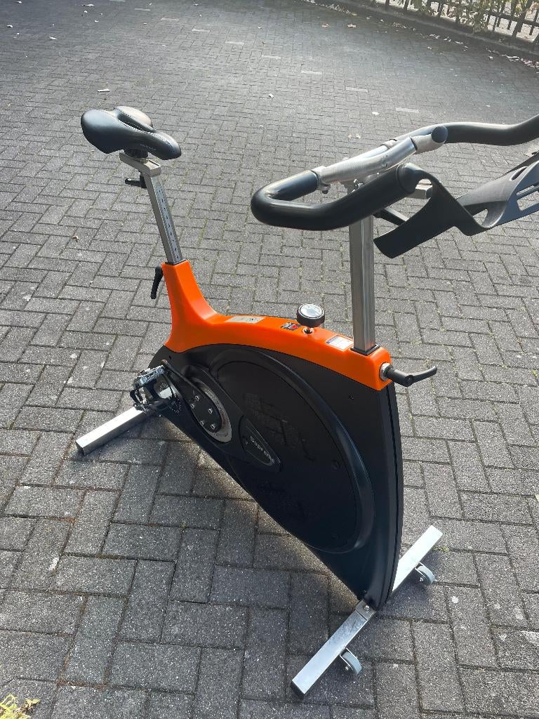 BODYBIKE 2009 - Supreme - Spinningsfiets - Les Mills, Sport en Fitness, Fitnessmaterialen, Gebruikt, Overige typen, Benen, Buik