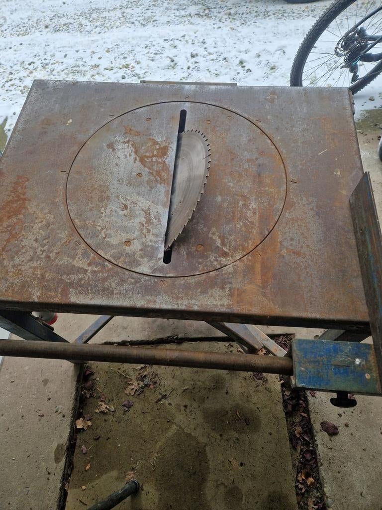 Zaagtafel 380 volt, Doe-het-zelf en Verbouw, Gereedschap | Zaagmachines, Ophalen, Cirkelzaag, 70 mm of meer, Zo goed als nieuw