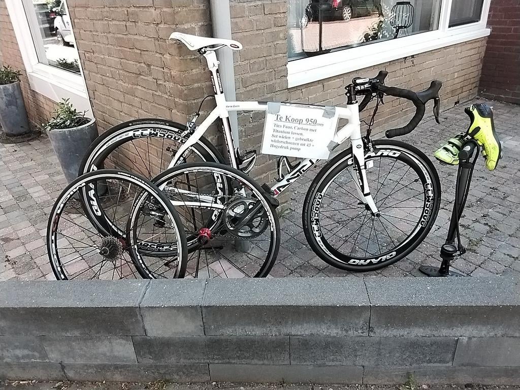Tica four witte carbonracefiets met titaniumlussen mt 57, Ophalen, Gebruikt, 20 inch of meer