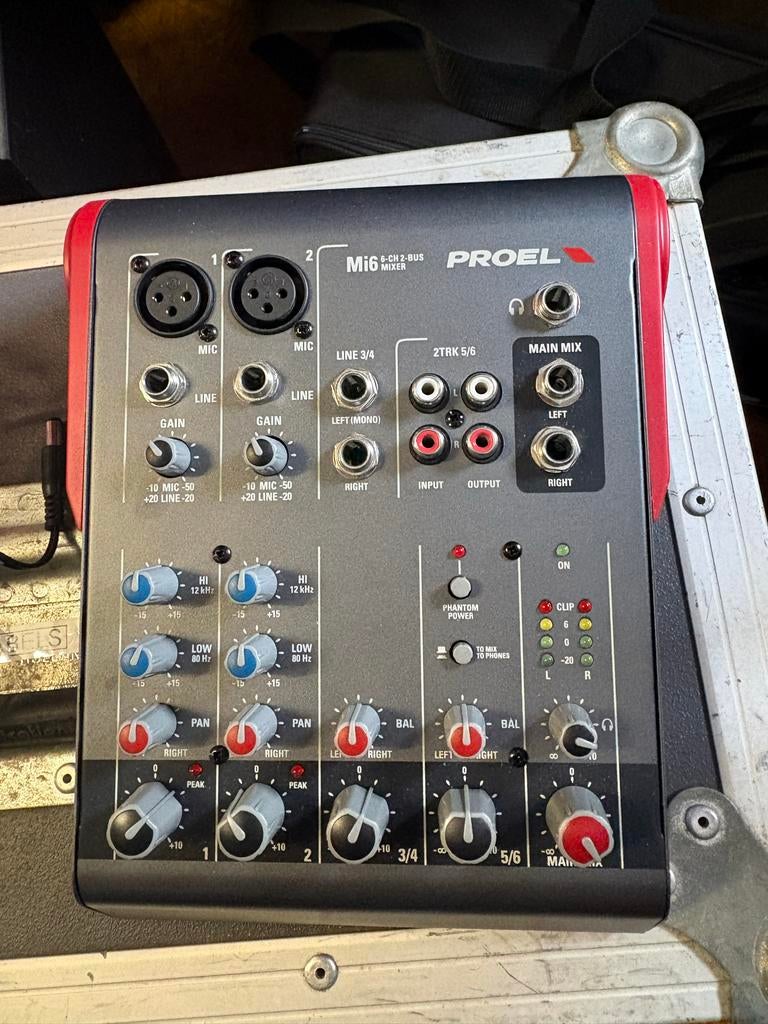 Proel M6 6-kanaals Mixer - Compact en veelzijdig, Muziek en Instrumenten, Mengpanelen, Ophalen of Verzenden, Gebruikt, 5 tot 10 kanalen