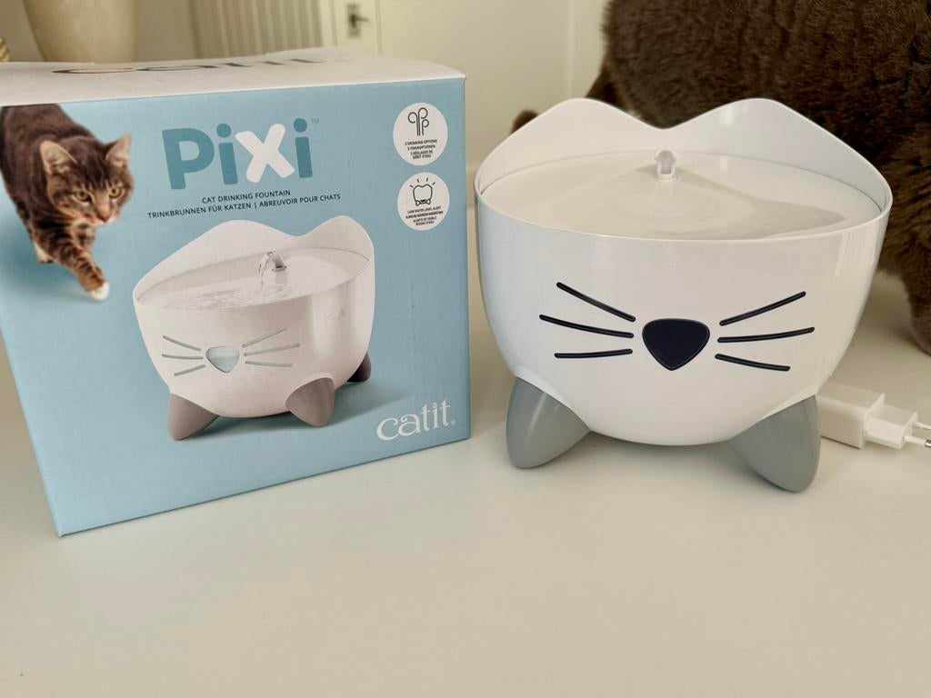 Pixi CatIt Drinkfontein, Dieren en Toebehoren, Ophalen, Gebruikt