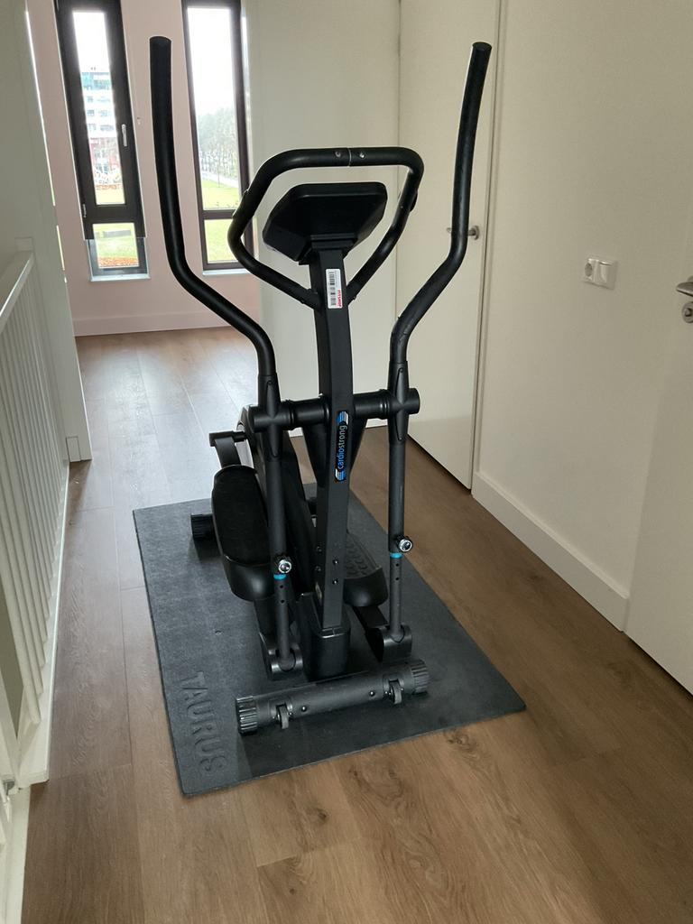 CardioStrong crosstrainer inclusief beschermmat, Ophalen, Zo goed als nieuw, Crosstrainer