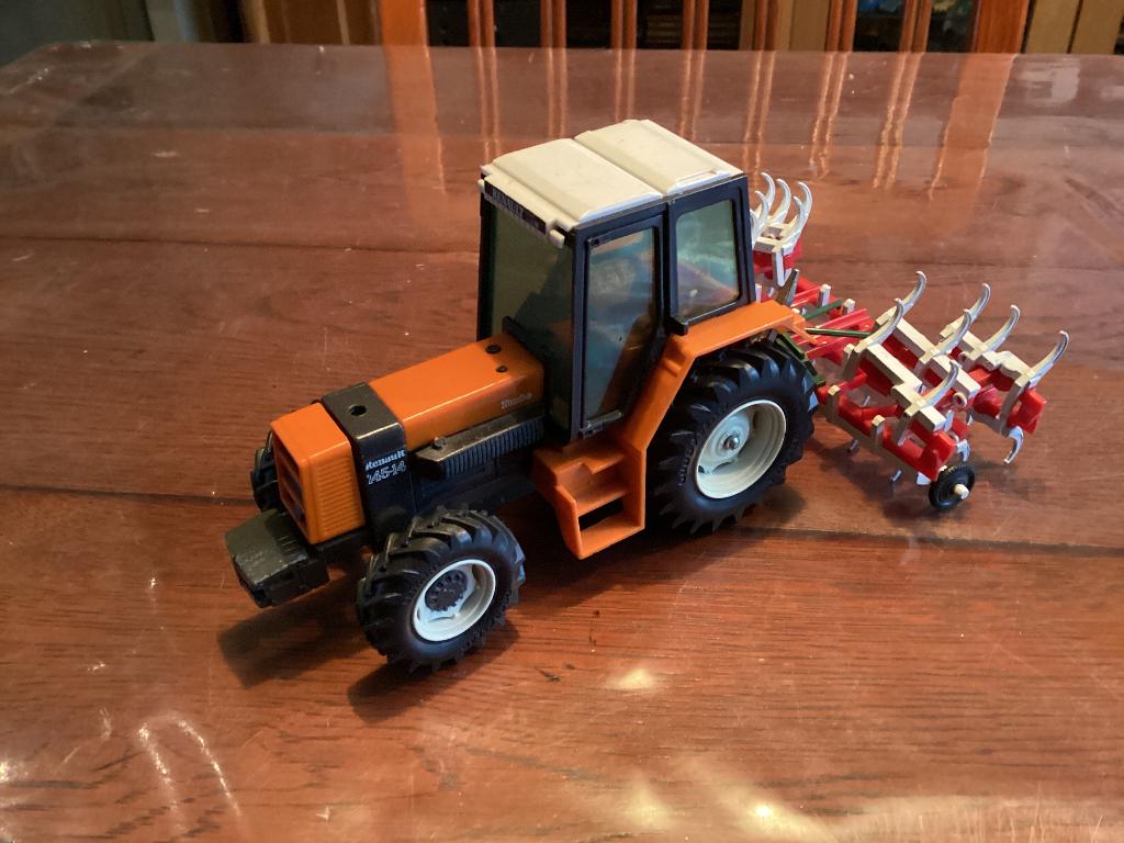 Britains Renault tractor, Ophalen of Verzenden, Gebruikt, Tractor of Landbouw, Britains