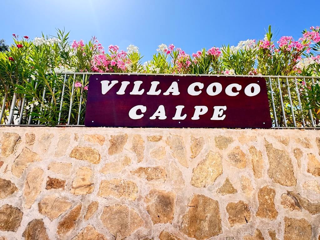Te huur villa in Calpe Villa COCO costa blanca spanje, Vakantie, Vakantiehuizen | Spanje, 12 personen, 4 of meer slaapkamers, Open haard