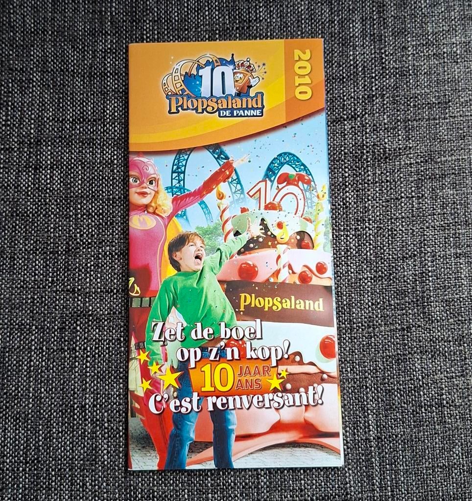 Plopsaland De Panne folder 2010, Boeken, Catalogussen en Folders, Nieuw, Ophalen of Verzenden