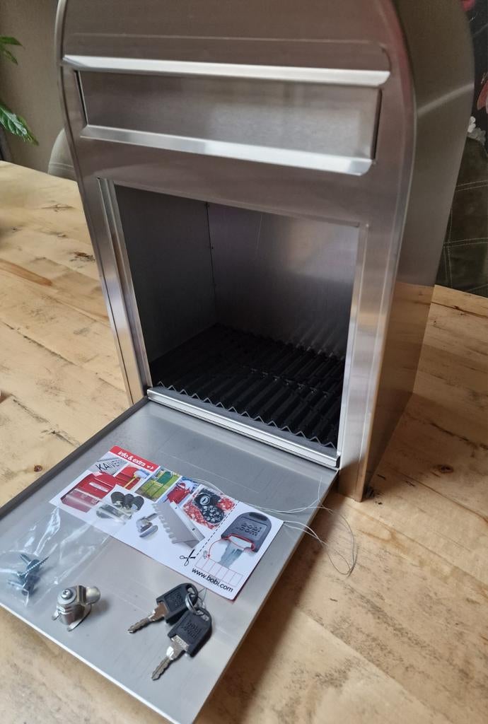 Nieuwe Bobi RVS Brievenbus - Duurzaam & Stijlvol, Ophalen of Verzenden, Nieuw, Rvs, Wandbrievenbus