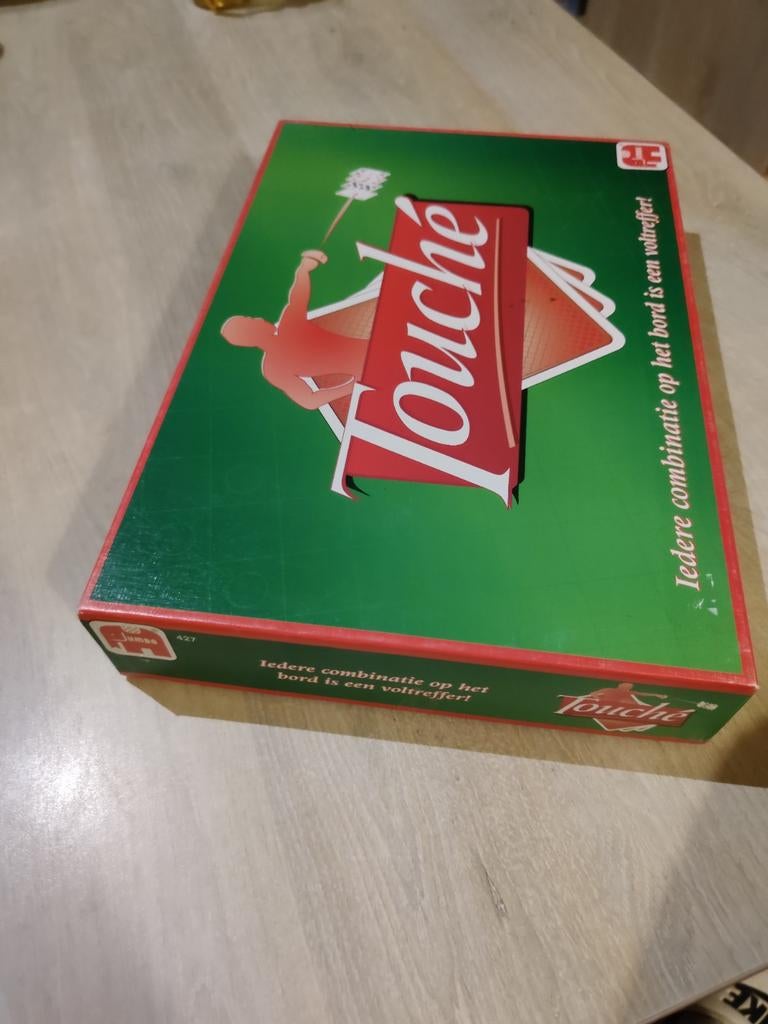 Touche! Bordspel - Leuk en uitdagend!, Hobby en Vrije tijd, Gezelschapsspellen | Bordspellen, Gebruikt, Elephant Enterprises, Vijf spelers of meer