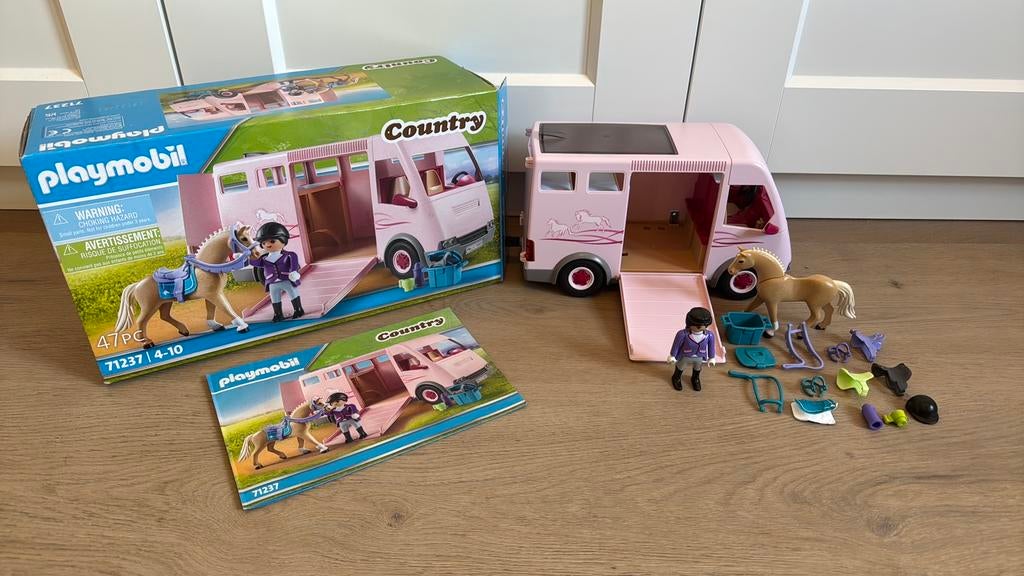 Playmobil Country Paardentransportwagen 71237, Ophalen of Verzenden, Zo goed als nieuw, Complete set