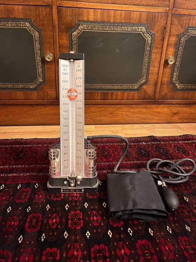Vintage bloeddrukmeter sphygmomanometer, Ophalen, Zo goed als nieuw