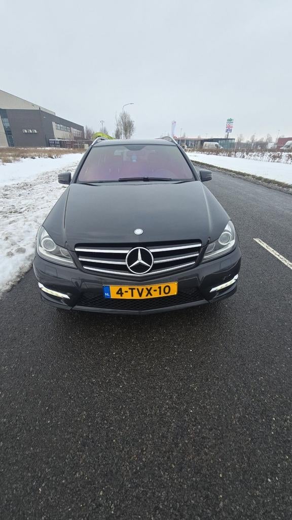 Mercedes-Benz C-Klasse C180 Blueefficiency Aut. 2014 Zwart, Auto's, Mercedes-Benz, Automaat, Achterwielaandrijving, 1800 kg, 1445 kg