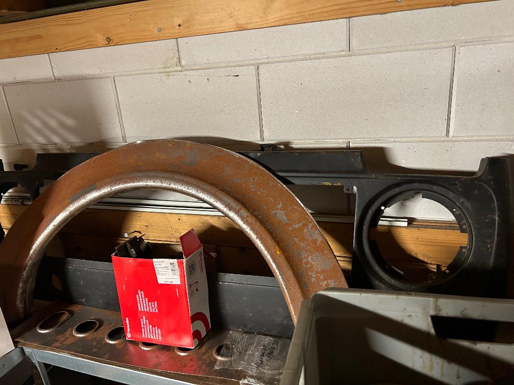 Lada onderdelen, Ophalen, Lada, Spatbord