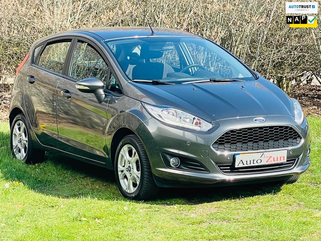 Ford Fiesta 1.0 Style Ultimate/Airco/Navi/PDC/NL Auto, Voorwielaandrijving, Stof, 525 kg, 23 km/l