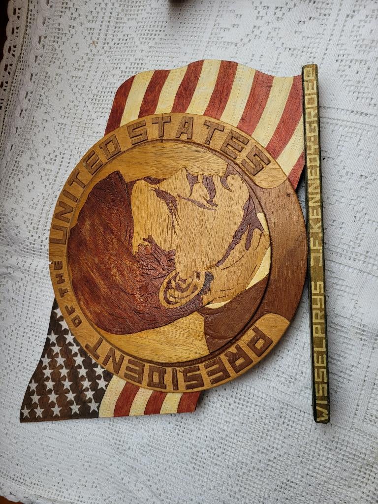 houtsnijwerk john F kennedy, Ophalen of Verzenden