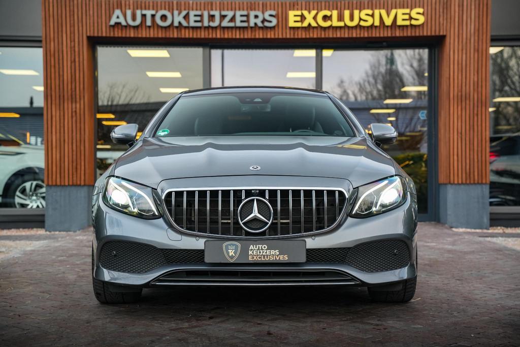Mercedes-Benz E-klasse Coupé 200 Wide Screen Panoramadak, Auto's, Automaat, Achterwielaandrijving, 4 cilinders, 4 stoelen