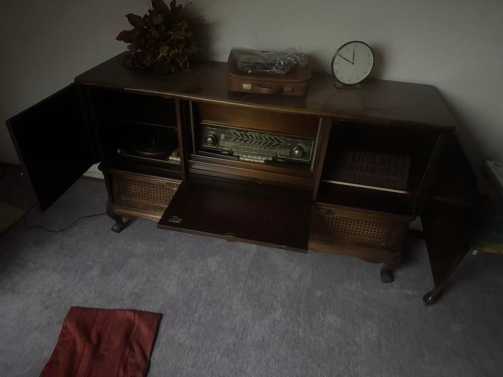 Vintage radio meubel met platenspeler, Ophalen of Verzenden