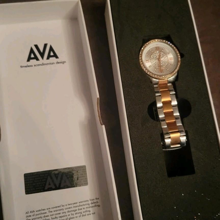 Dames horloge AVA met strass, Overige merken, Staal, Staal, Polshorloge