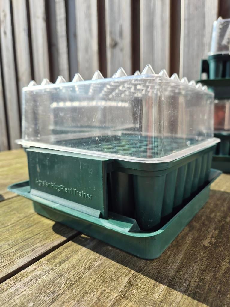 4x  Agralan (UK) compact zaaibakje/ plug plant trainer, Tuin en Terras, Kweekspullen, Ophalen of Verzenden, Gebruikt, Kweekbak