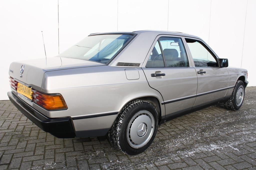 Mercedes-Benz 190D (bj 1986), Achterwielaandrijving, 4 cilinders, Open dak, 572 kg