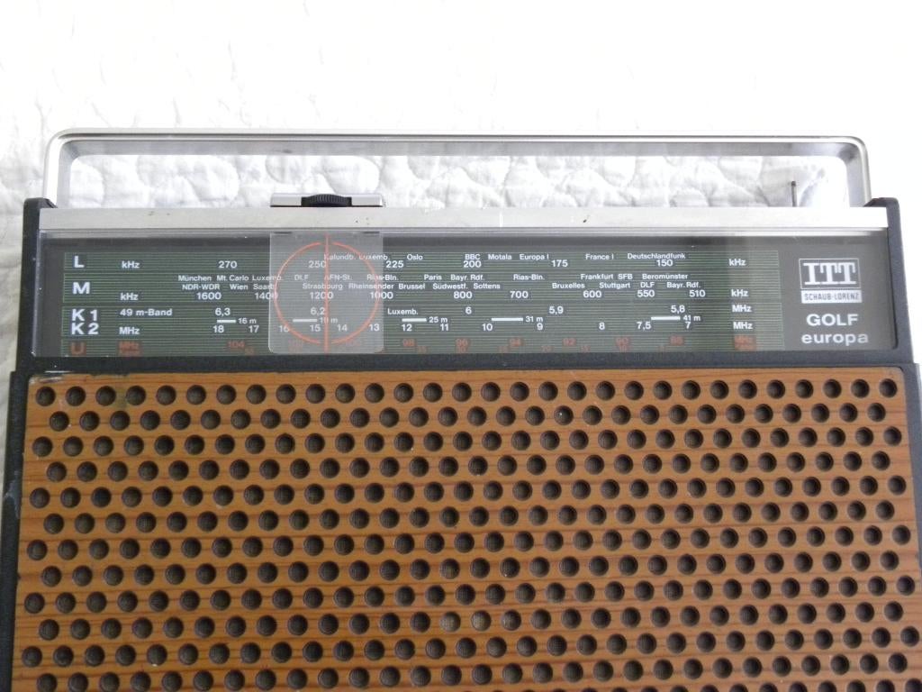 IIT  GOLF europa 105, Audio, Tv en Foto, Radio's, Ophalen of Verzenden, Gebruikt, Wereldontvanger