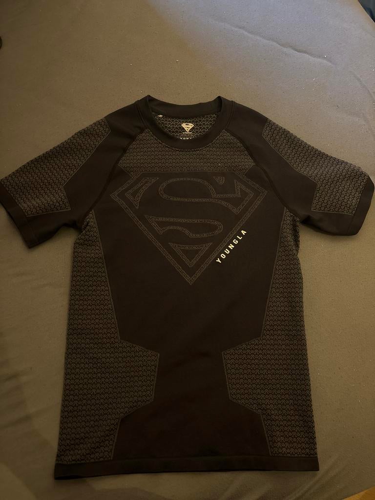 Youngla Superman compressie shirt maat L, Ophalen, Maat 52/54 (L), Fitness, Zwart