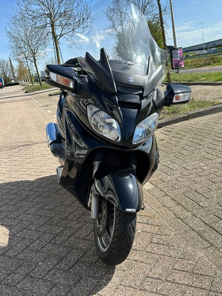 Suzuki Burgman 650 executive AN 2010 Zwart, Motoren, Motoren | Suzuki, Particulier, Minimaal motorrijbewijs A2, 650 cc, 2 cilinders