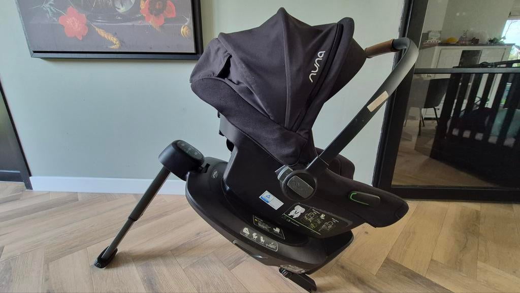 Nuna Pipa Next autostoeltje met Isofix 360 base en adapters, Zo goed als nieuw, Isofix, 0 t/m 13 kg, Ophalen
