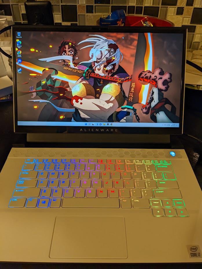 ALİENWARE M15 R4, Ophalen