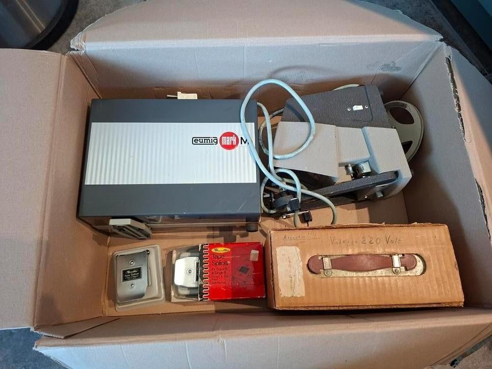 Diverse vintage filmapparatuur, Verzamelen, Fotografica en Filmapparatuur, Ophalen of Verzenden, 1960 tot 1980