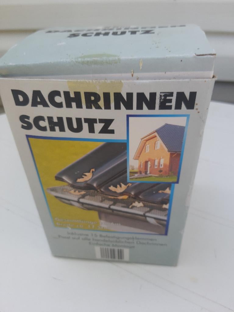 NIEUW - dakgoot gaas met bevestigingsklemmen - 6 meter, Ophalen, Nieuw