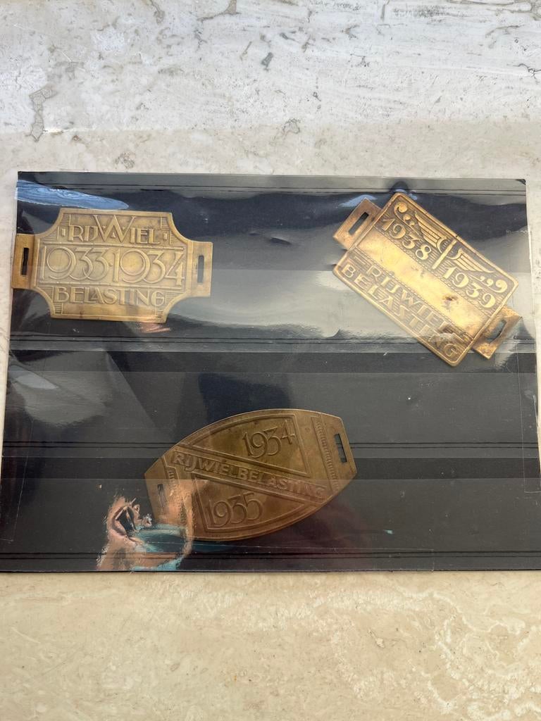 Rijwielbelasting plaatjes 3 stuks, Verzamelen, Overige Verzamelen, Ophalen of Verzenden, Gebruikt