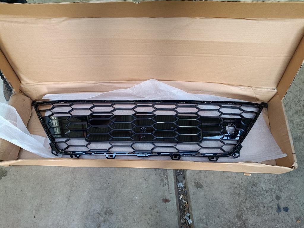 Seat Ateca gril nieuw in doos., Ophalen of Verzenden, Nieuw, Voor, Bumper