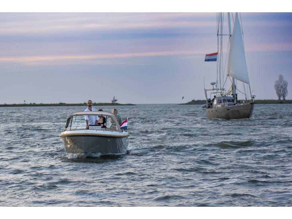 Clever 60, 10 tot 30 pk, 6 meter of meer, Nieuw, Buitenboordmotor