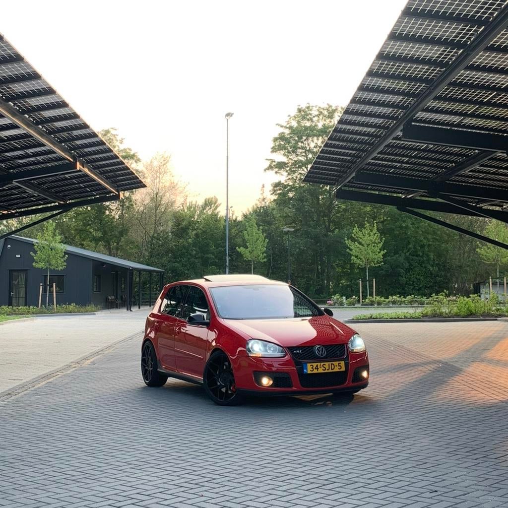 Volkswagen Golf 5 2.0 GTI  5D AUT 2005 Rood |VOL OPTIES|, Zwart, 4 cilinders, 1984 cc, Lichtsensor