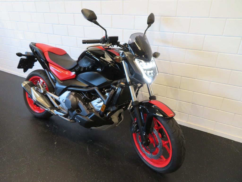 Honda NC 750 S DCT ABS SUPERGAAF! (bj 2017) - foto 2