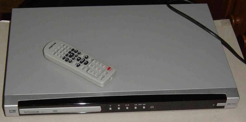 Windsor DVD CD speler (defect) met afstandsbediening, Audio, Tv en Foto, Dvd-spelers, Ophalen of Verzenden, Niet werkend, Overige merken