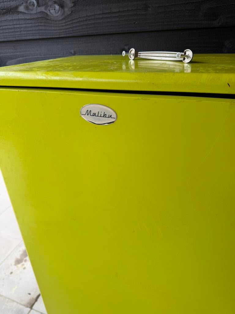 Malibu kast met legplanken, Ophalen of Verzenden, Gebruikt, 50 tot 75 cm