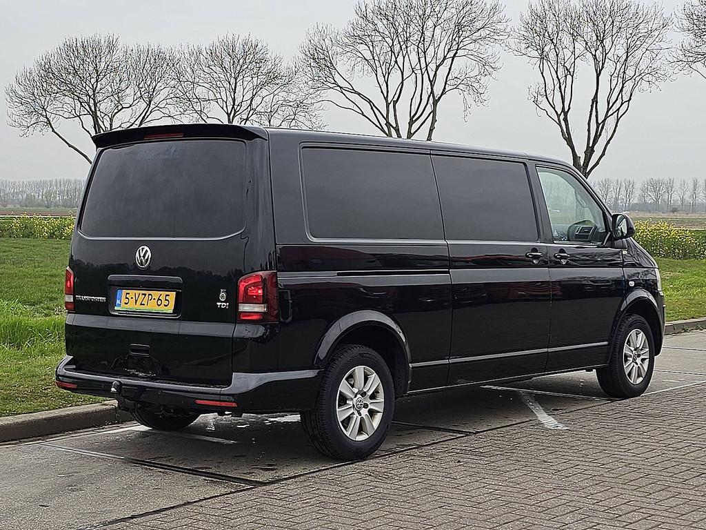 VOLKSWAGEN TRANSPORTER 2.0 TDI 140 pk ac lang, Auto's, Euro 5, Gebruikt, Zwart, Bedrijf