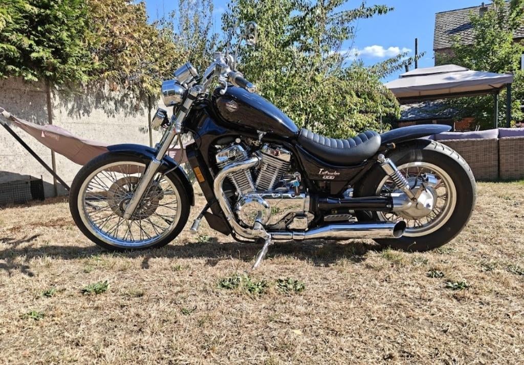 Suzuki Intruder 800 Bobber - Weg wegens tijdgebrek, Motoren, Motoren | Suzuki, Particulier, Chopper