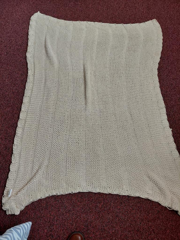 geknoopt sprei of (tafel) kleed, 100 tot 150 cm, Ophalen of Verzenden, Zo goed als nieuw, Crème