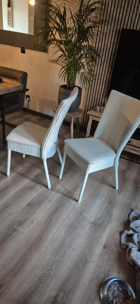 Loom eettafel stoelen, Ophalen, 75 m² of meer, Wit, Zo goed als nieuw